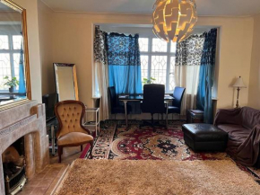 Large Studio flat near Heathrow&Thames River quiet area&historic features